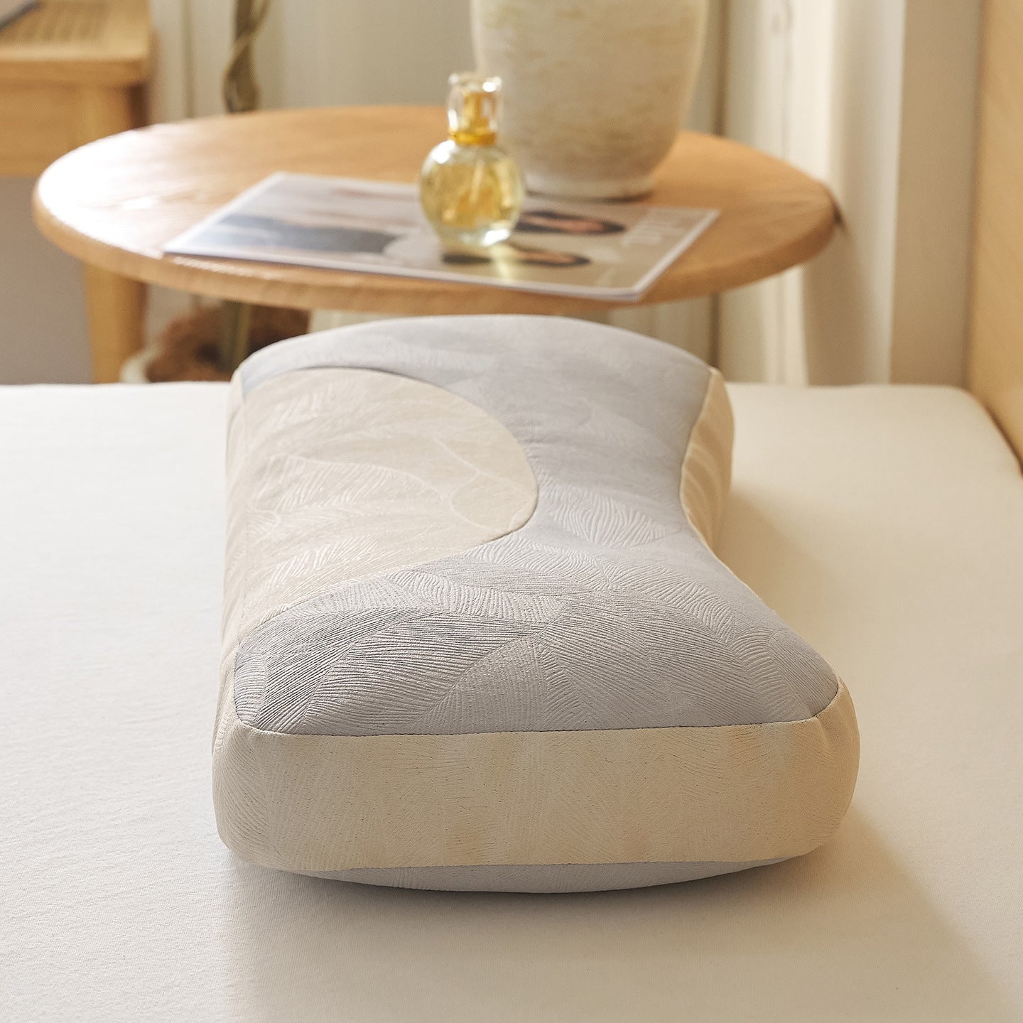 Ergonomisches Nackenrollen-Kissen mit Innovativer Druckentlastung Brehn