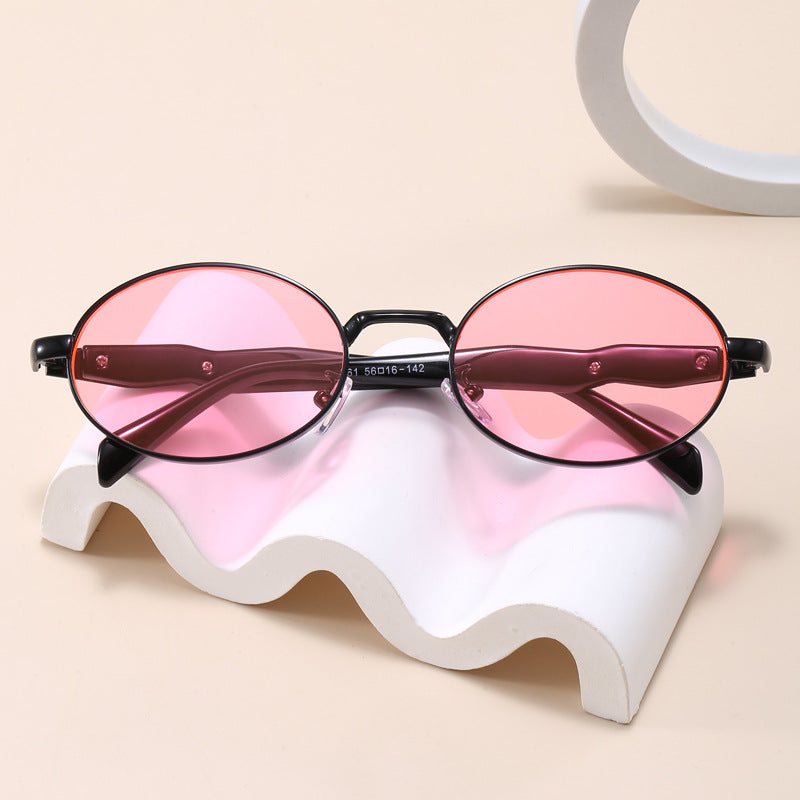 Modische Sonnenbrille Im Eleganten Ovaldesign Brehn 1787127969