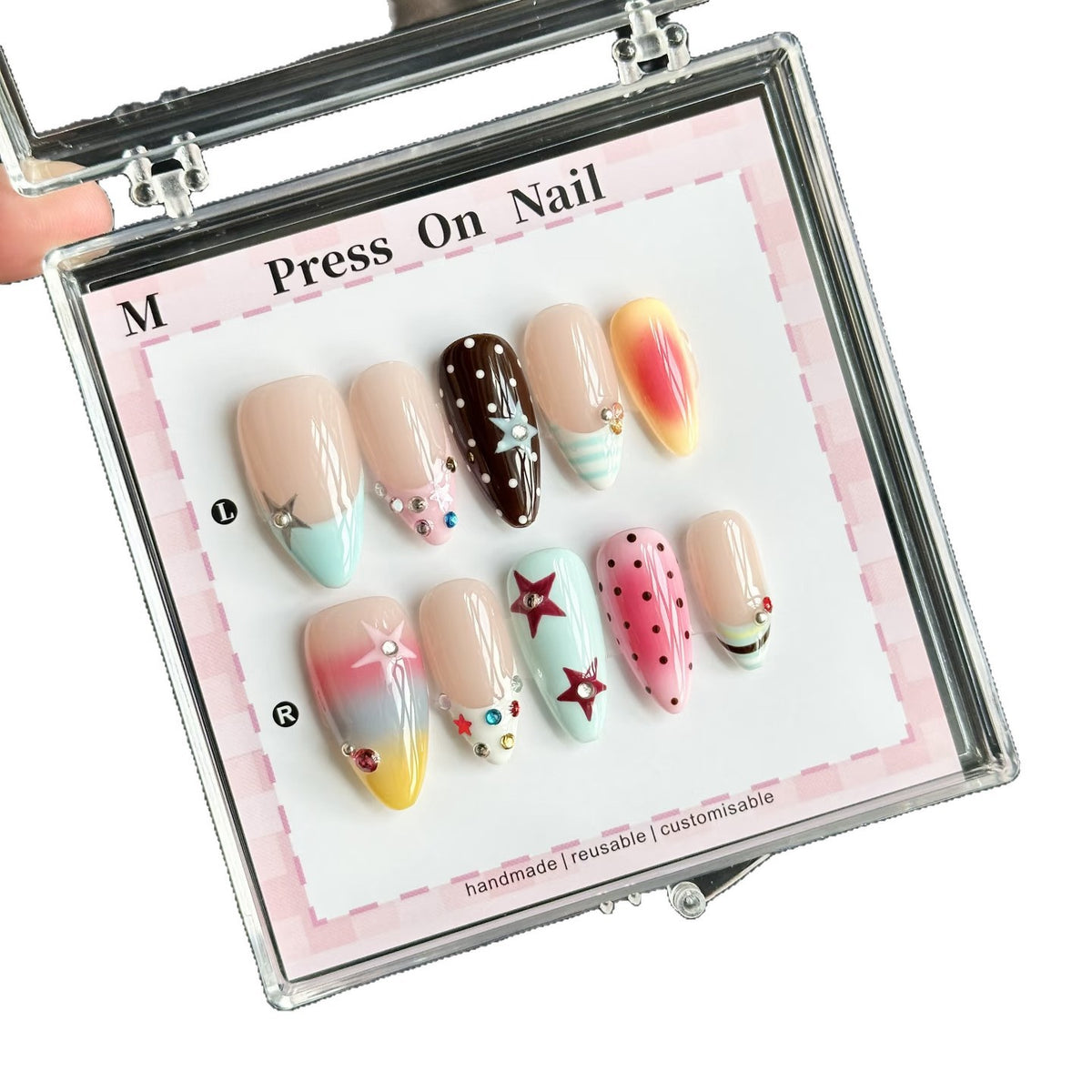 Künstlerisches Press-On Nail Art Set mit anpassbarem Design