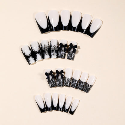 Gothic inspirierte Stiletto-Nagelkunst-Erweiterungen Brehn