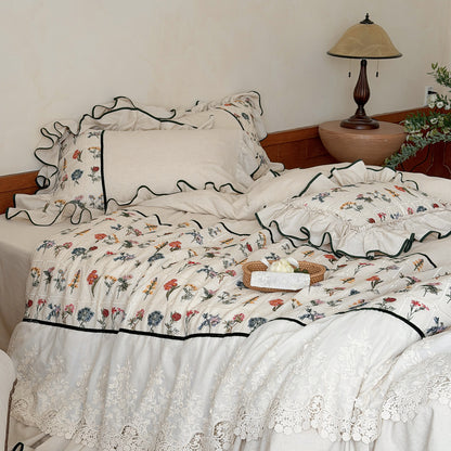 Boho-Bettwäsche-Set mit gesticktem Blumenmuster und Volantkissen Brehn