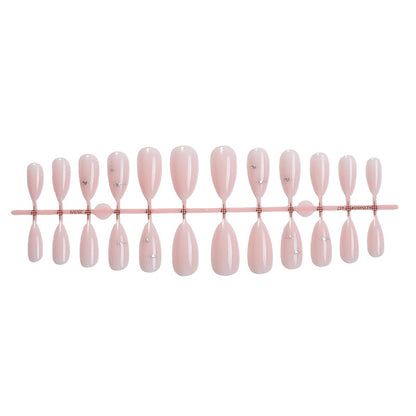 Stylische Press-On Nagelkollektion Brehn