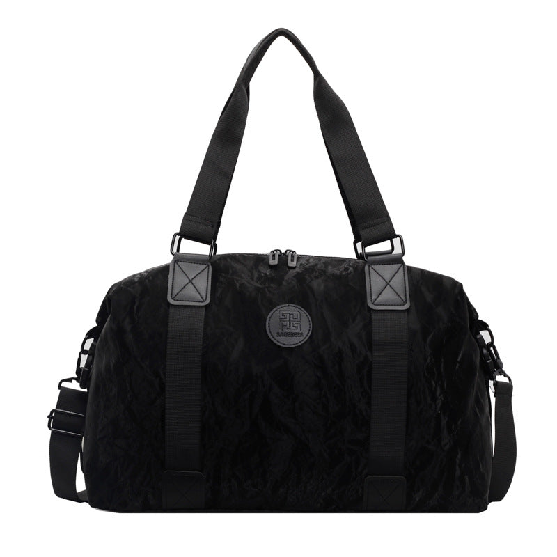 Sportliche Reisetasche Im Modernen Design Brehn