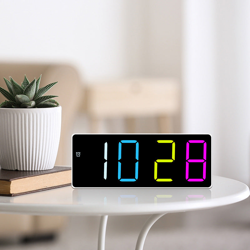 Digitaler Wecker Im Minimalistischen Design Brehn