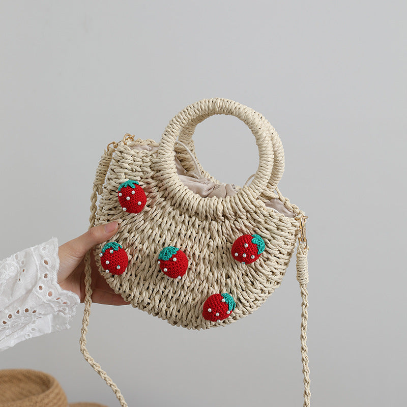 Basttasche mit Fröhlichen Erdbeermotiven Brehn