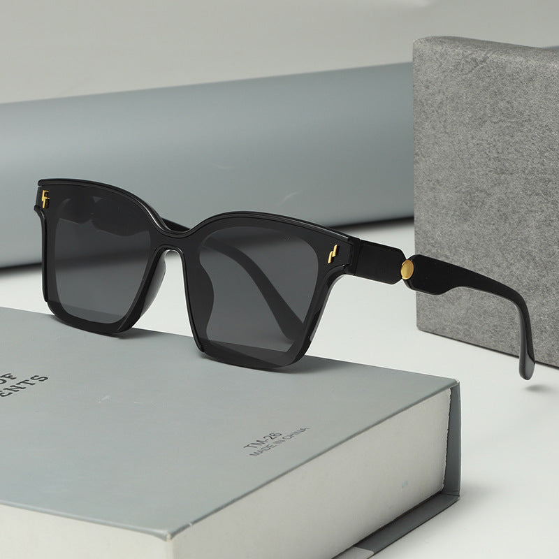 Damen Modische Sonnenbrille mit stilvollem Rahmen Brehn