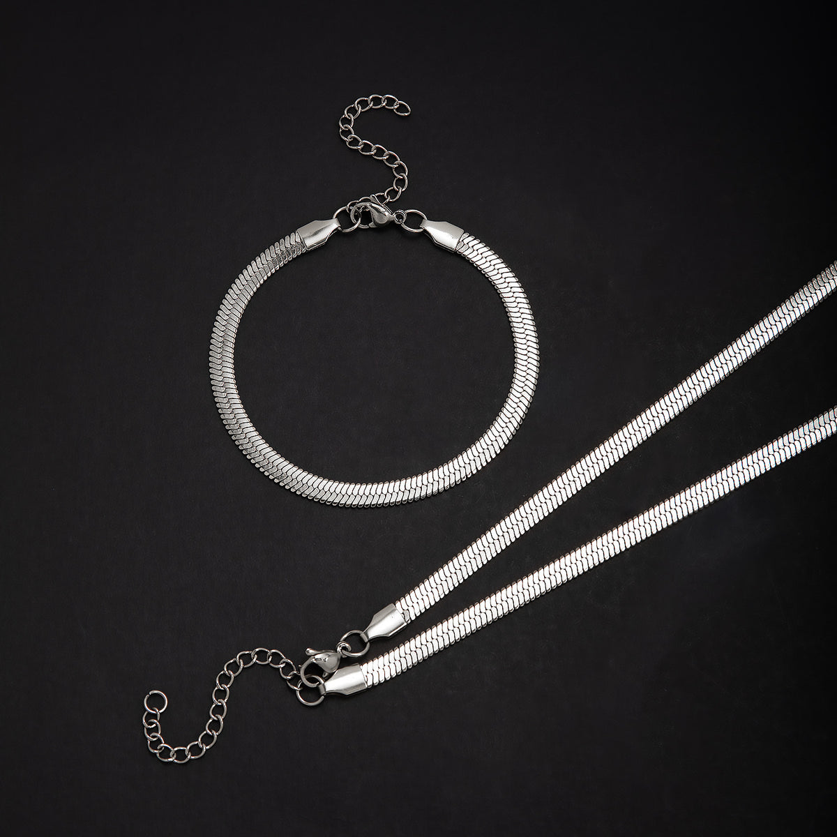 Elegantes Fischgrätenkette Schmuckset Brehn