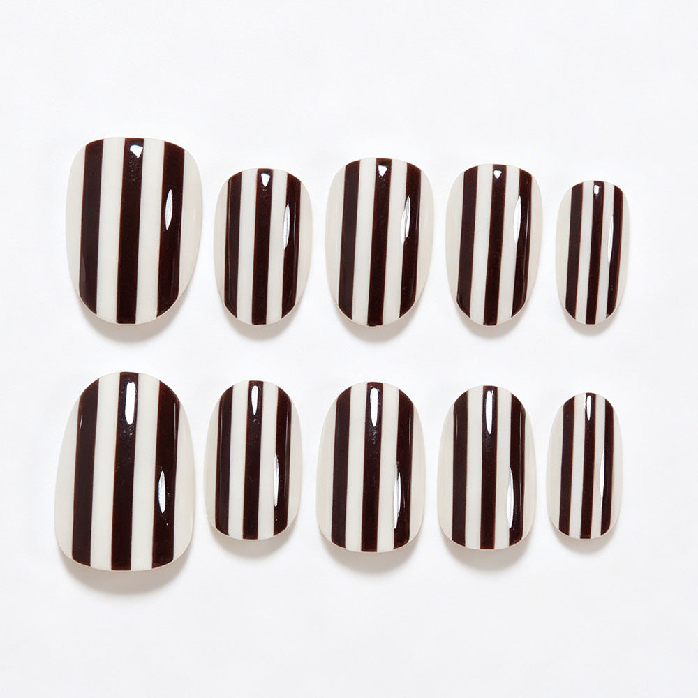 Gestreiftes Nagelkunst-Wickelset Brehn