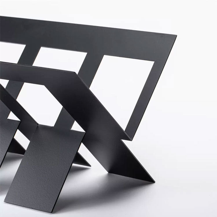 Moderner geometrischer Buchständer