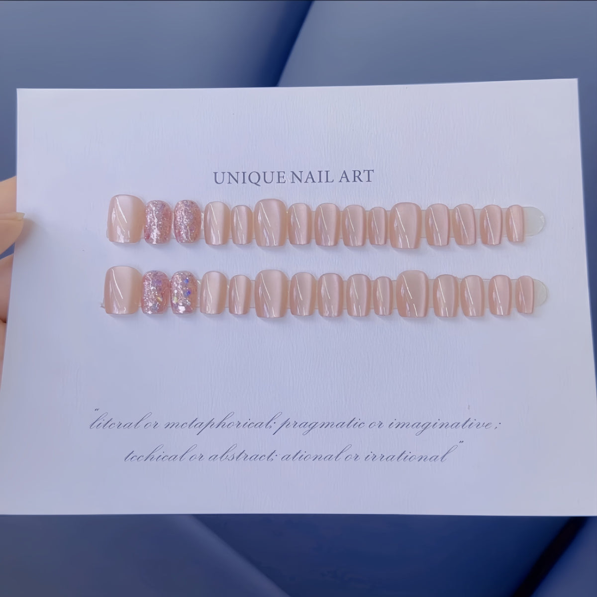 Künstlerisches Press-On Nagelset Brehn
