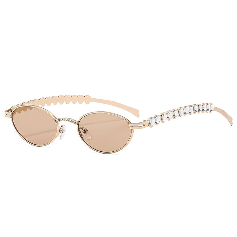 Damen modische Sonnenbrille mit dekorativem Rahmen und stilvollen Akzenten Brehn