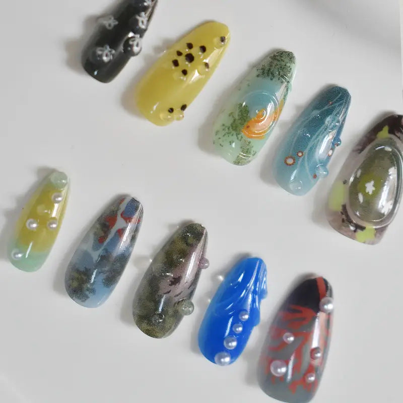 Künstlerische von marinen inspirierten Press-On Nagelkunst Brehn