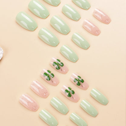 Dekoratives Press-On Nagelkunstset mit Kleeblatt-Design Brehn