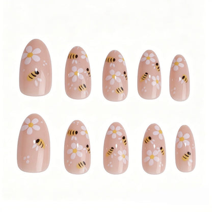 Kunstnagelset mit verspieltem Bienen- und Blumenmotiv Brehn