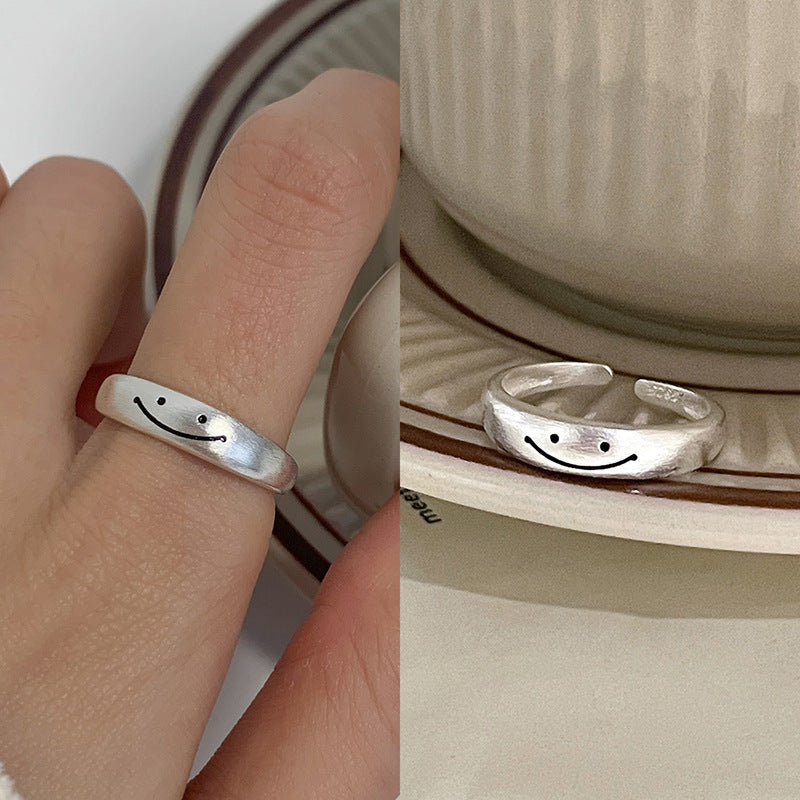 Verstellbarer Silberner Blumenmuster Ring Brehn