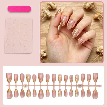 Kunstnagelset mit eleganten Blumendetails Brehn