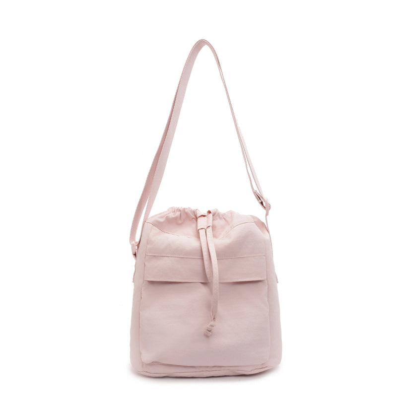 Lässige Kordelzug-Eimer-Tasche Brehn