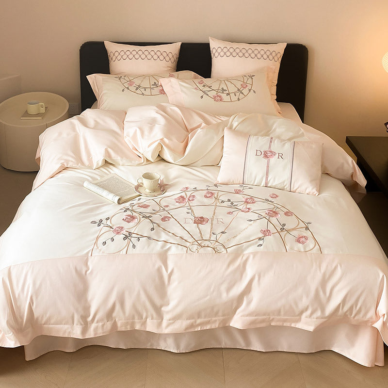 Luxuriöses gesticktes Bettwäsche-Set aus Baumwollsatin mit Rosenmotiv