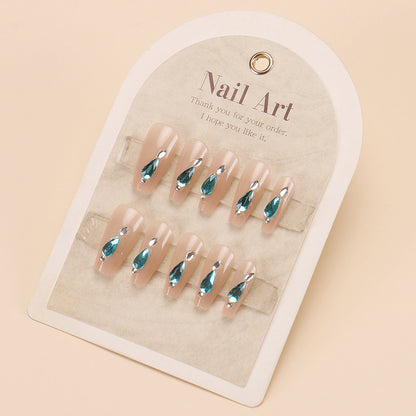 Premium Dekorative Nagelkunst Tipps mit Edelsteinakzenten Brehn