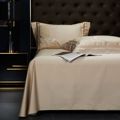 Luxuriöses ägyptisches Baumwollsateen Bettbezug-Set mit besticktem Barockmedaillon