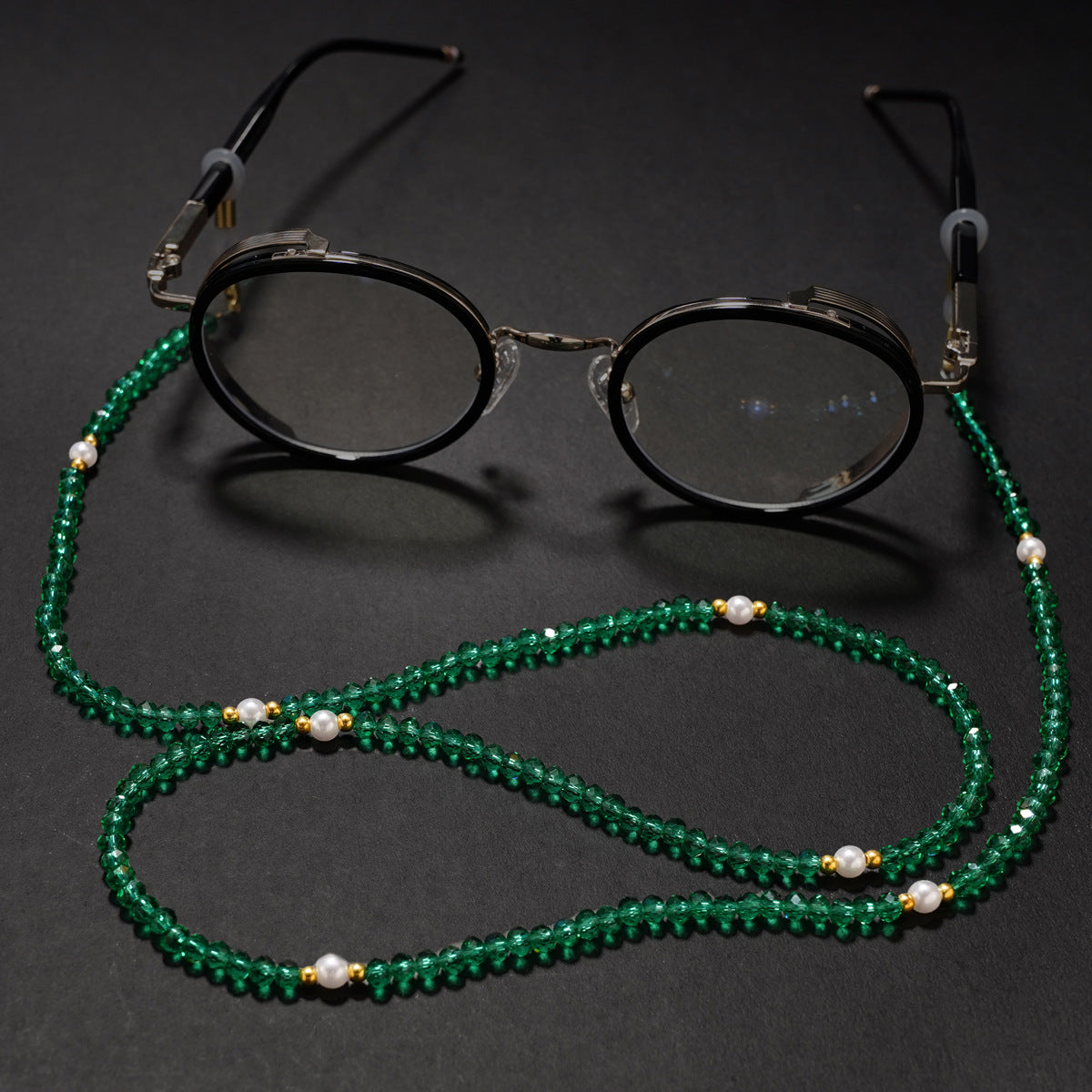 Elegante kristallbesetzte Brillekette Brehn