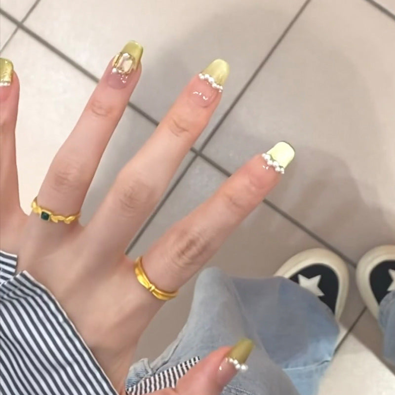 Dekoratives Press-On Nagelkunst-Set Brehn