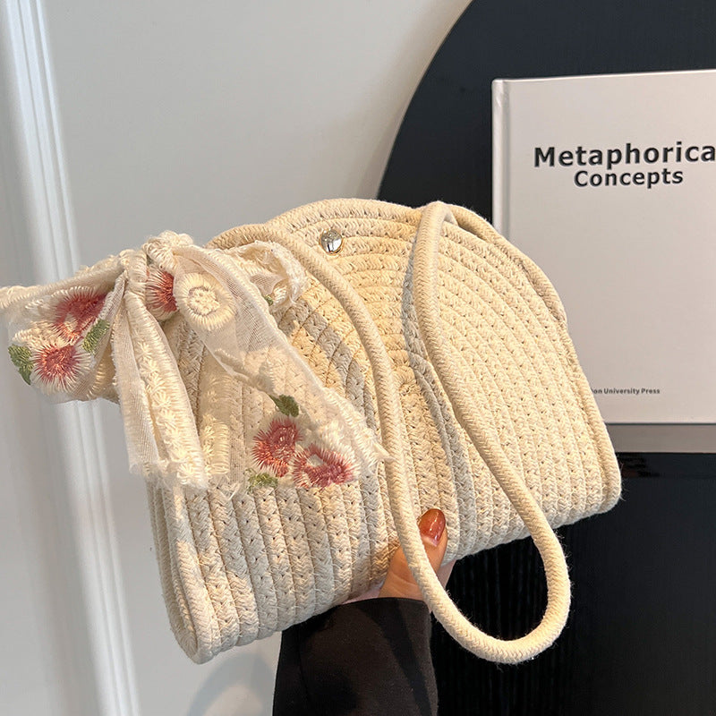 Handgefertigte Strohtasche