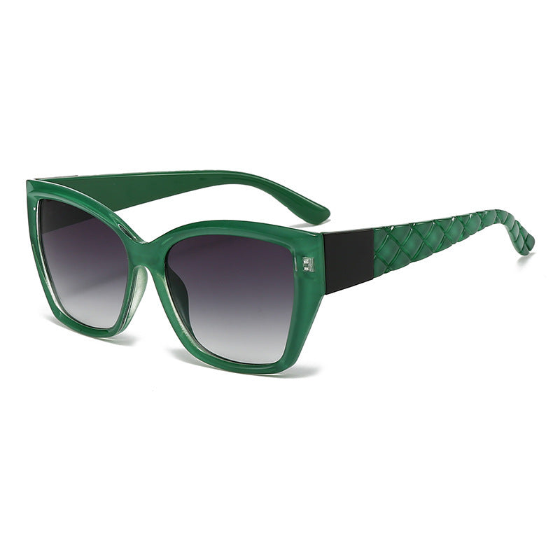 Damen Oversized Cat-Eye Sonnenbrille mit stylishen Akzenten Brehn