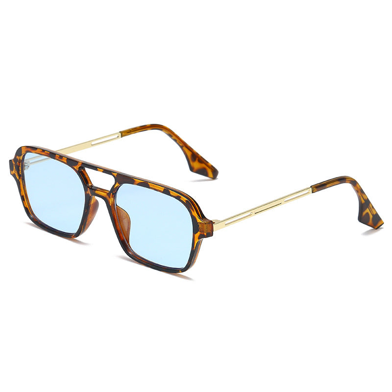 Damen trendige quadratische Sonnenbrille mit transparentem Rahmen und sanften Gläsern Brehn