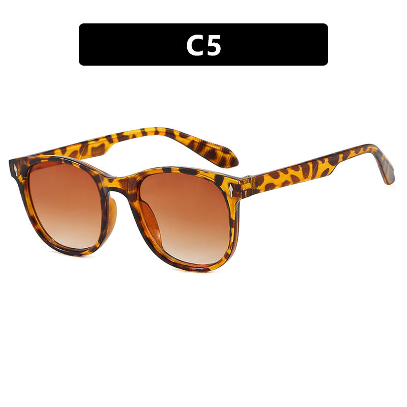 Damen stylische Sonnenbrille mit ergonomischem Rahmen und schützendem UV-Filter Brehn
