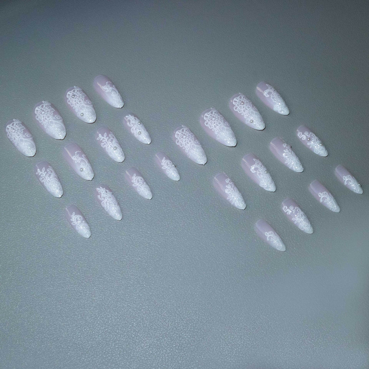 Elegantes Spitzen Design Acryl Nagelkunst Set