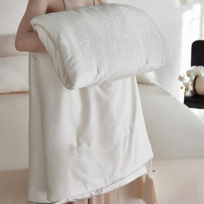 Microfaser-Steppbett mit Paisley-Jacquard-Bezug und temperaturausgleichender Füllung