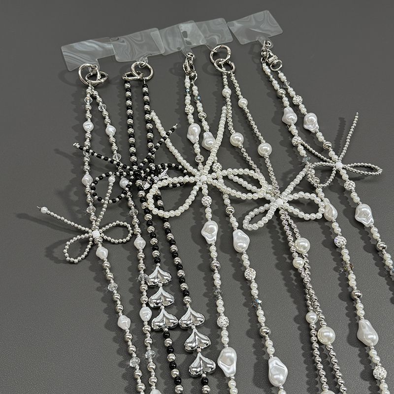 Elegante Perlenverzierte Lanyard Brehn