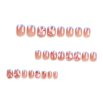 Nagelkunst mit Glitzer- und 3D-Design Brehn