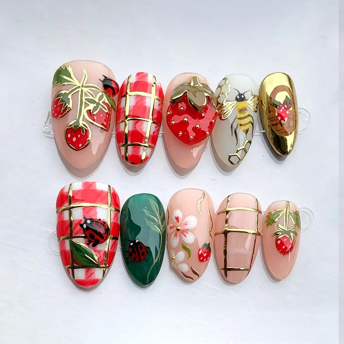 Blumiges und Fruchtiges Press-On Nagelkunst Set Brehn
