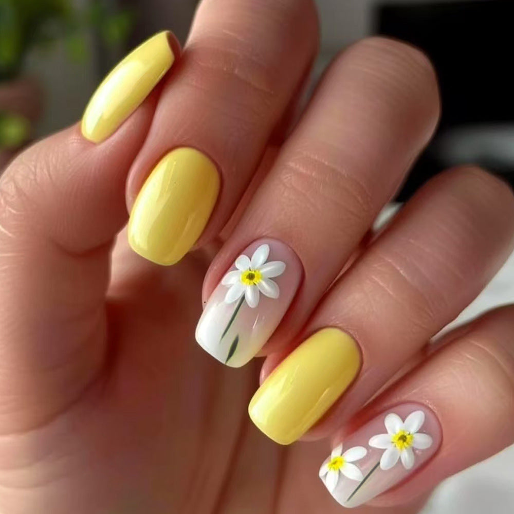 Dekorative Nagelkunst Brehn