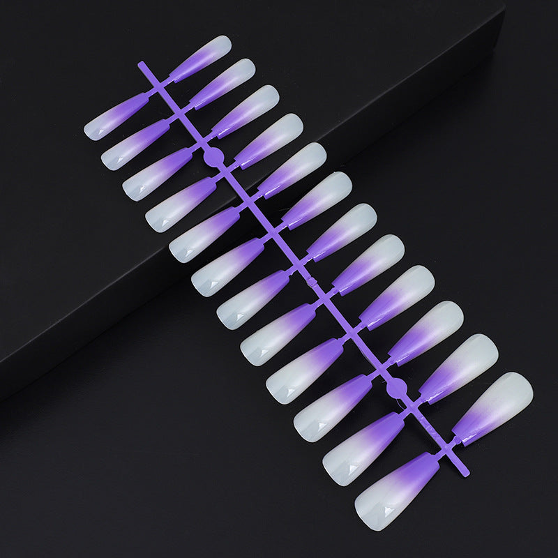 Kunstnägel im eleganten Ombre-Design Brehn