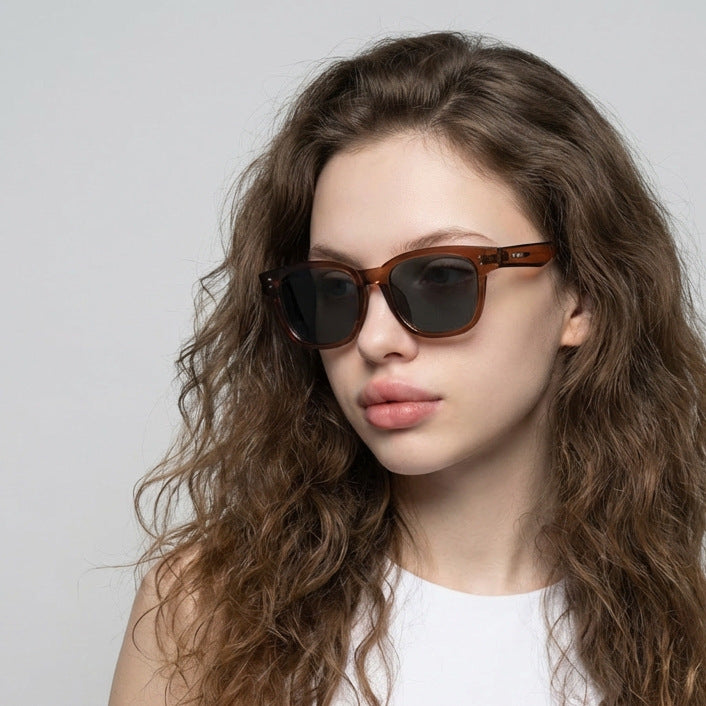 Damen quadratische Sonnenbrille mit komfortablem Sitz und stilvollem Design Brehn