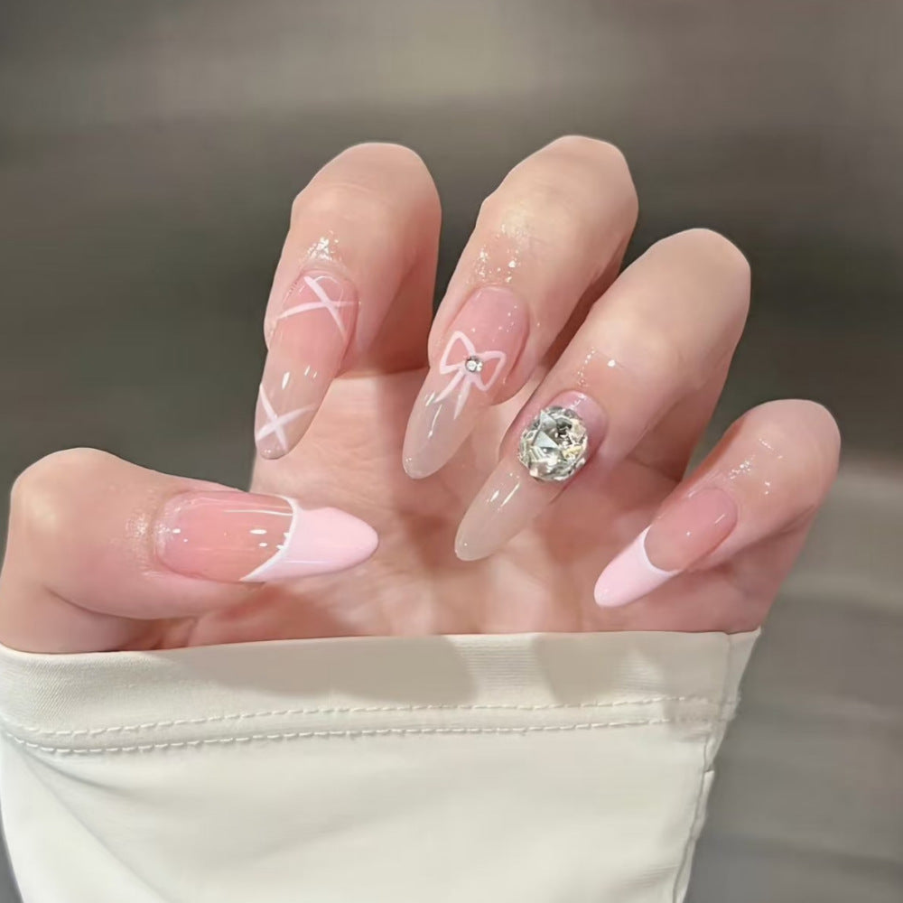 Künstlerisches florales detailliertes Press-On-Nagelset Brehn
