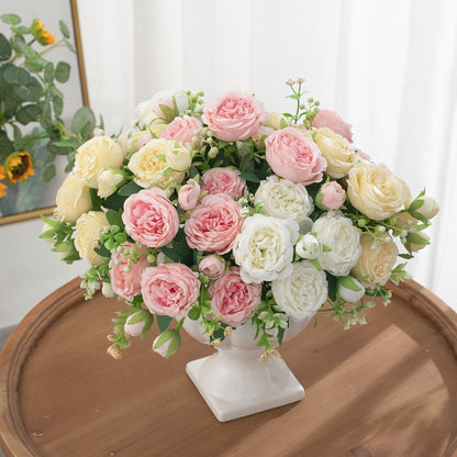Künstliches Blumenarrangement