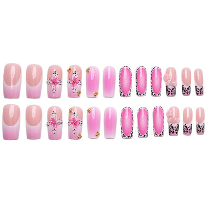 Kunstnagelset mit floralen und glamourösen Akzenten Brehn