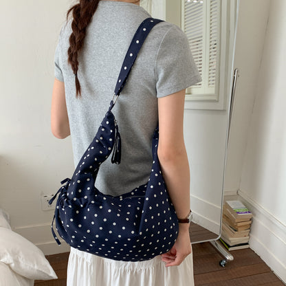 Punktemuster Schultertasche