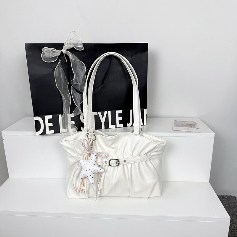 Stylische weiche Lederhandtasche mit Zubehör
