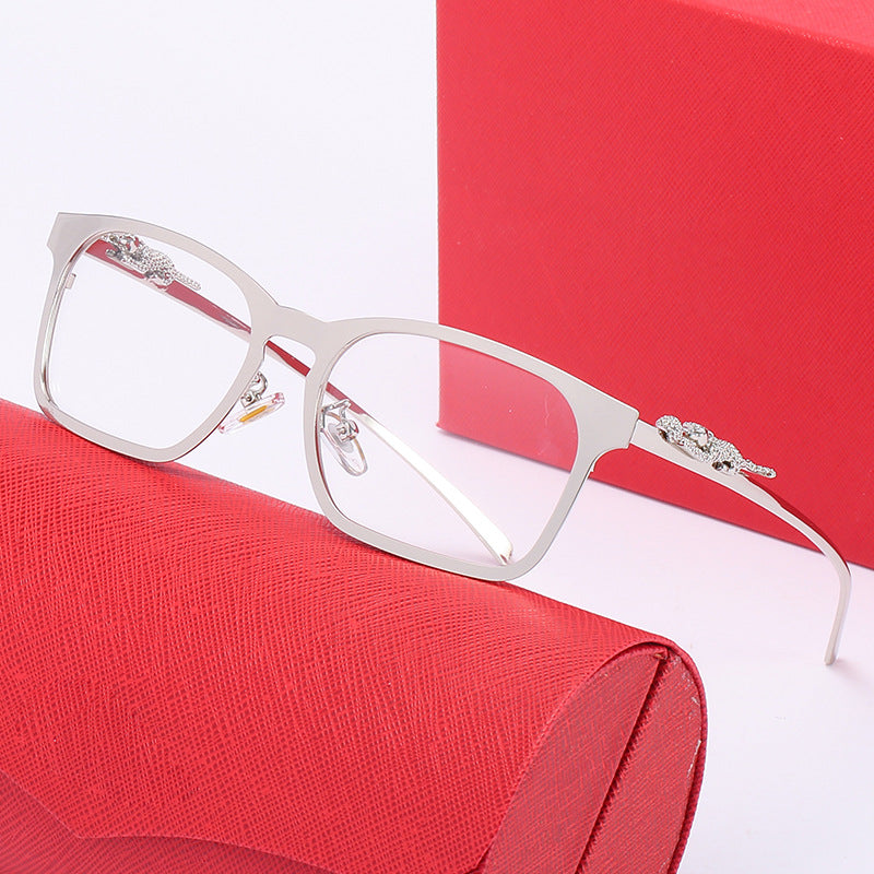 Damen modische oversized Sonnenbrille mit glamourosem Design und goldenen Akzenten Brehn
