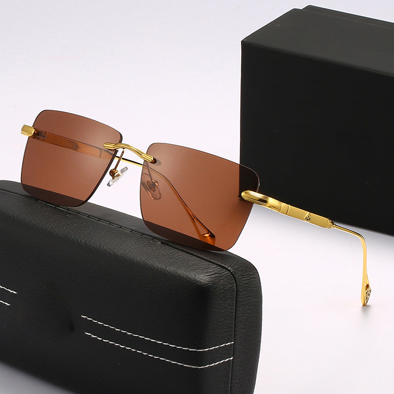 Damen modische quadratische Sonnenbrille mit luxuriösen Metall-Akzenten Brehn