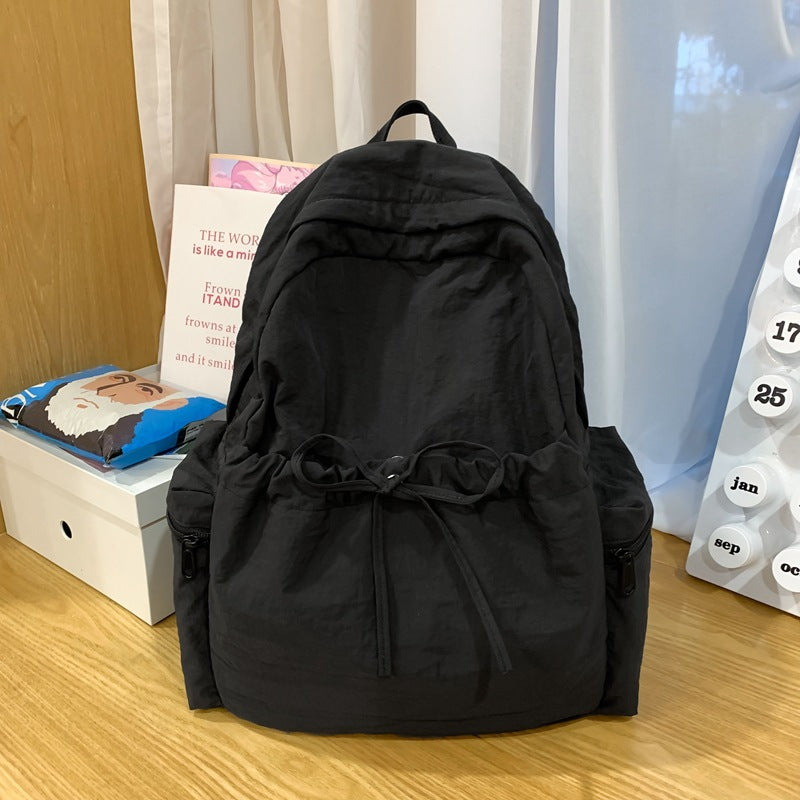 Lässiger Rucksack für die Schule mit Schleifen-Detail