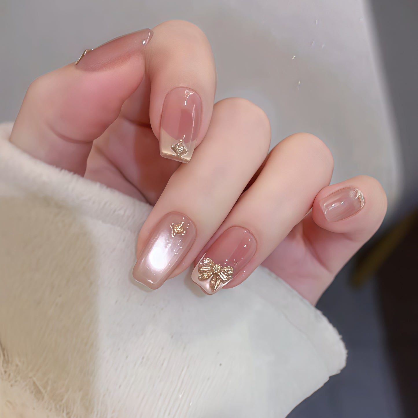 Künstliche Kunstnägel mit Eleganten Glitzerdetails Brehn