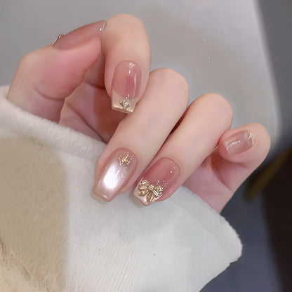 Künstliche Kunstnägel mit Eleganten Glitzerdetails Brehn