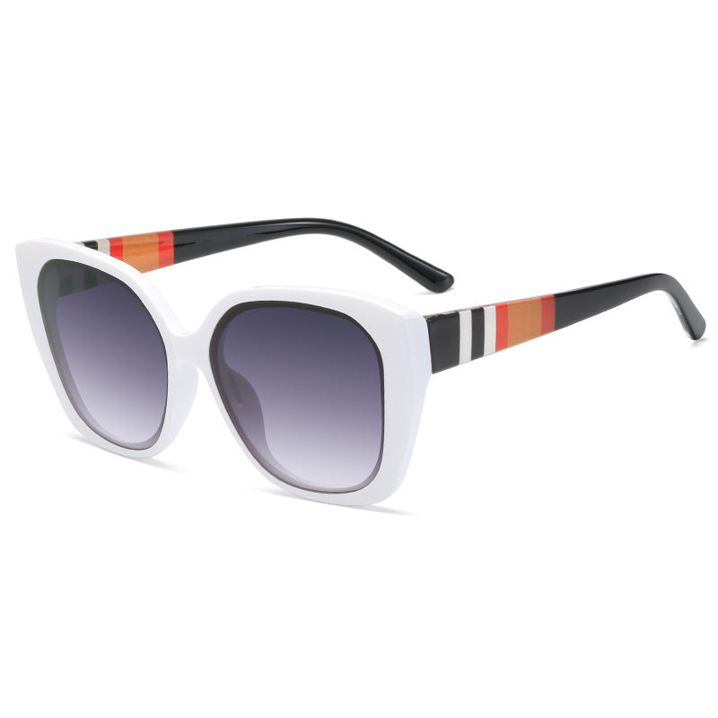 Damen modische Brille im auffälligen Retro-Stil Brehn