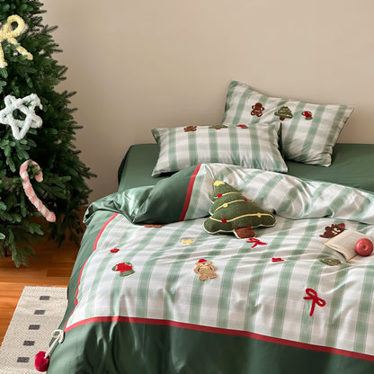 Weihnachtliche Baumwollsatin-Bettwäschegarnitur mit kariertem Patchwork, gestickten Applikationen und Pompon-Details Brehn